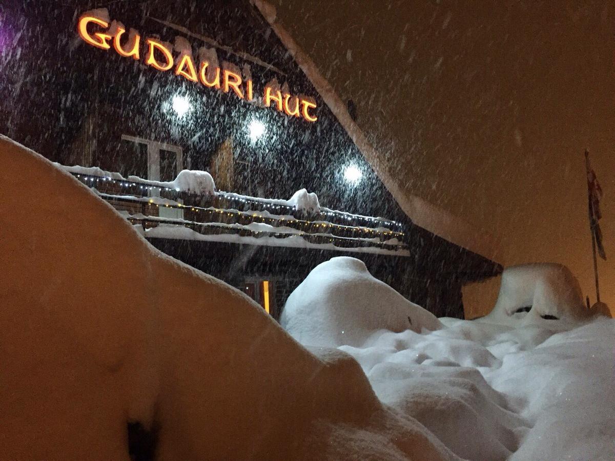 Gudauri Hut Hotel Exterior foto